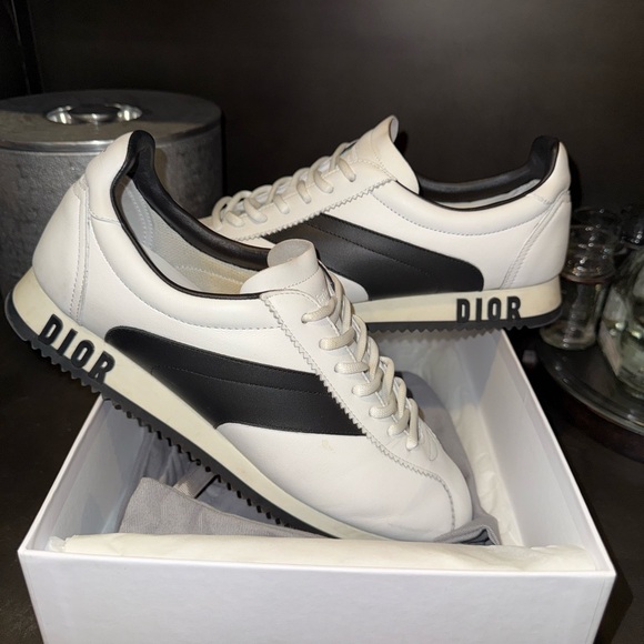 Dior women’s  White and Black Sneakers retro - Picture 1 of 6
